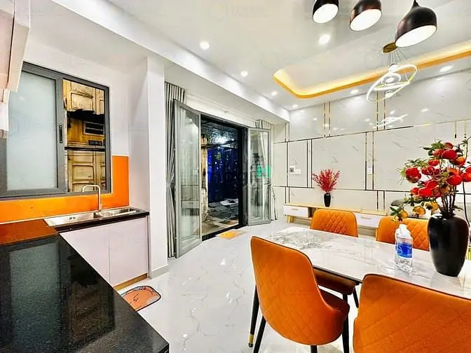 Bán Nhà Cực Êm Nơ Trang Long, P.12, 3,1 Tỷ, Sổ Riêng, Đầy Đủ Tiện Ích