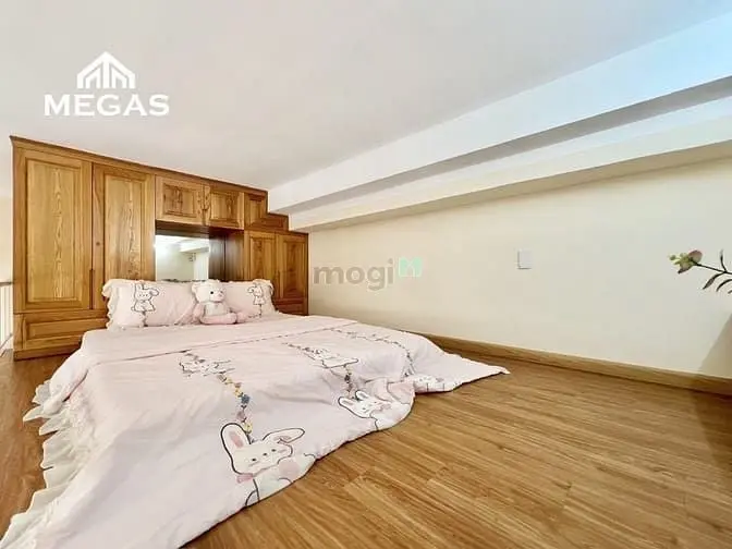 Căn Hộ Có Gác, Full Nội Thất Bancong / Giếng Trời _ Vòng Xoay Dân Chủ