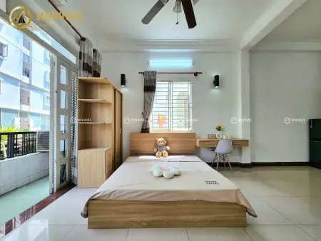 Cho Thuê Căn Studio 35M2 Ban Công Máy Giặt Riêng Gần Học Viện Hàng Không