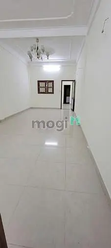 Cho Thuê Nhà Nguyên Căn Mặt Tiền Nguyễn Hữu Cầu - Q1