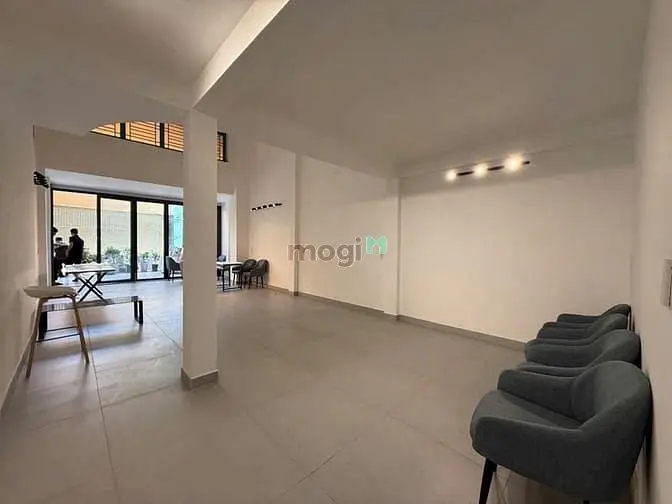 Cho Thuê Mb Kinh Doanh Mt Huỳnh Tịnh Của 4.6X15M + Sân 30M2. Giá 27Tr