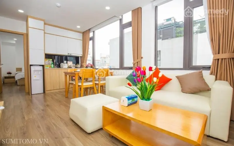 Tòa Nhà Sumitomo Cho Thuê Căn Hộ Dịch Vụ 2 Ngủ 85M2 Có Ban Công Rộng Tại Linh Lang, Gần Lotte.