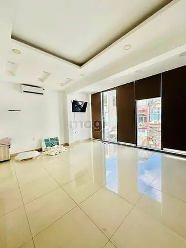 Cho Thuê Nhà Mặt Tiền Số 179B Nguyễn Trọng Tuyển, Phường 8, Phú Nhuận