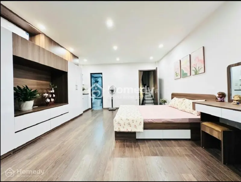 Nhà Đẹp Đại La 43M ,4 Ngủ, Full Nội Thất,Thang Máy, Gần Phố