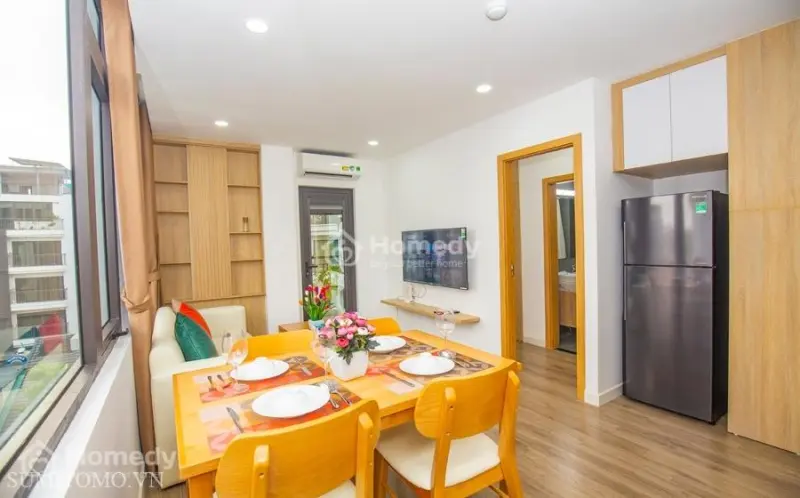 Tòa Nhà Sumitomo Cho Thuê Căn Hộ Dịch Vụ 2 Ngủ 85M2 Có Ban Công Rộng Tại Linh Lang, Gần Lotte.