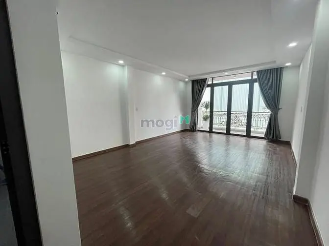 Nhà Hẽm Xe Hơi Khu Tên Lửa, 4.5 X 18, 4 Tấm, Nhà Mới, 8.5 Tỷ