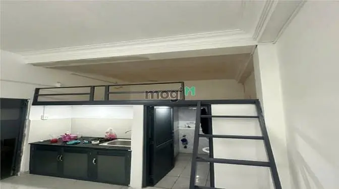 Đang Cần Cho Thuê Mặt Bằng Có Gác Lửng 9Tr/Th Mặt Tiền Đinh Bộ Lĩnh