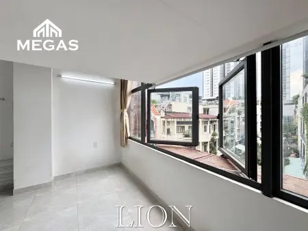 Cho Thuê Phòng Cửa Sổ Thoáng , 30M2 , Có Thang Máy , Đường Ba Tháng Hai - Gần Vạn Hạnh Mall Q10