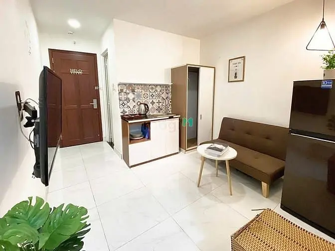 Chdv Full Nội Thất Ok. Tiện Nghi Tách Bếp Có Ban Công. Giá 7.5Tr