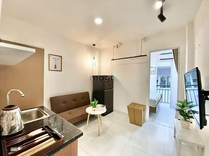 Chdv Full Nội Thất Ok. Tiện Nghi Tách Bếp Có Ban Công. Giá 7.5Tr