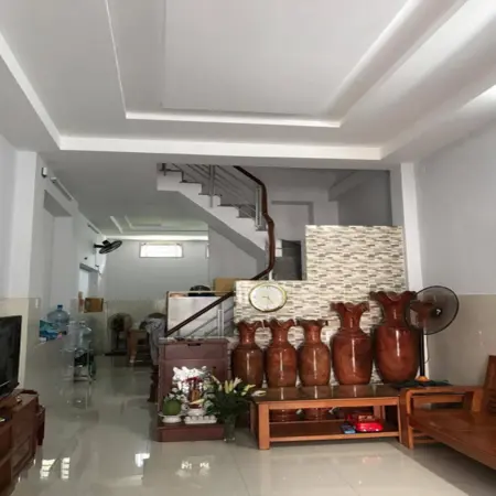 Cho Thuê Nhà Nguyên Căn 64M2, 3 Tầng 4 Phòng Ngủ, Đường Đỗ Thúc Tịnh, Gò Vấp.