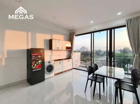 Cho Thuê Căn Hộ 1Pn Ban Công, Tách Bếp – Full Nội Thất Cao Cấp – View Sân Bay – Gần Etown & Ga T3