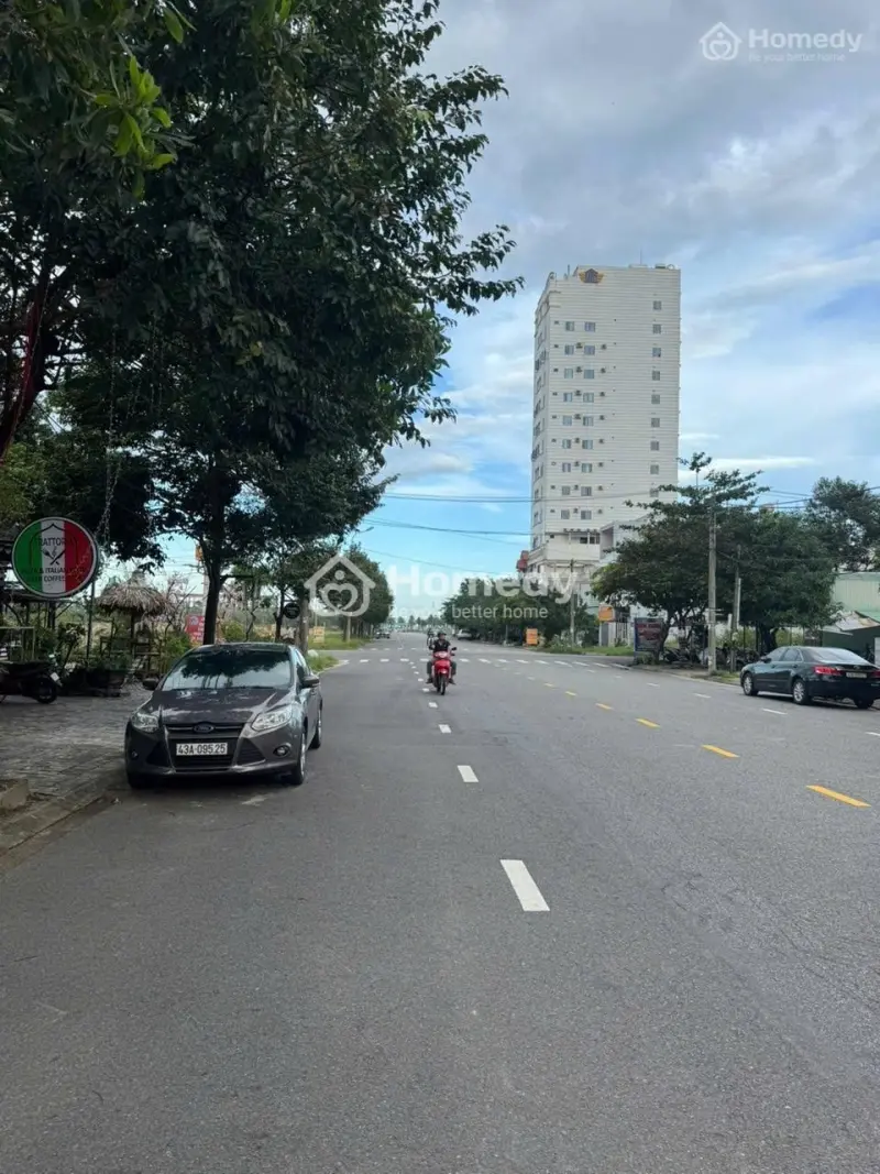 Đất 112.5M2 (5X22.5) Mt Trần Quốc Hoàn, Hướng Nam, Gần Biển. Giá 15 Tỷ.