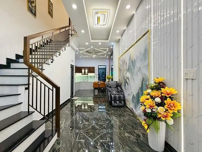 Bán Nhà Hẻm Xe Hơi Quang Trung, P.8, 4 X 18, 3 Tầng, 4Pn Giá 8.19 Tỷ