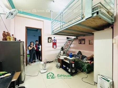 Phòng Hồng Siêu Xinh - Cửa Sổ Lớn