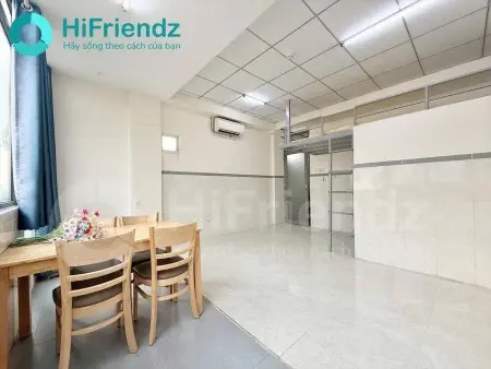 Phòng Trọ Full Nội Thất Cửa Sổ Lớn Nằm Ngay Trung Tâm Bình Thạnh Gần Ngã Tư Hàng Xanh