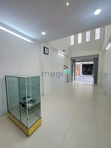 [P. Bàn Cờ ] Bán Nhà 4 Tầng Nguyễn Thiện Thuật Ngay Chợ Bàn Cờ 13,5 Tỷ