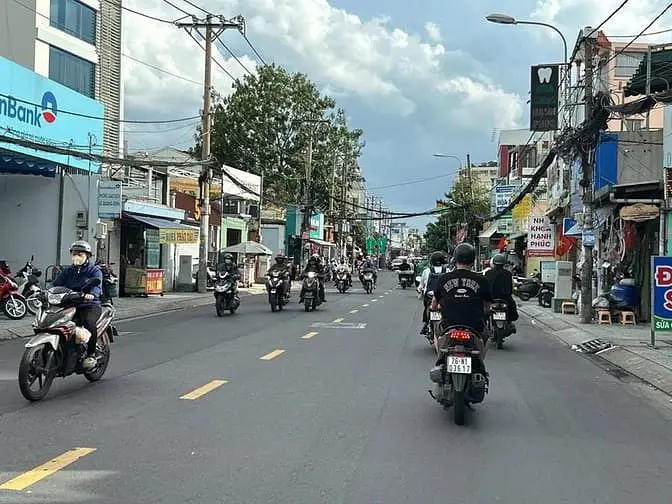 Bán Mtkd Trần Bình Trọng Bt Ngang 13M 800M2 52 Pn Gần Chợ Hht 103 Tỷ