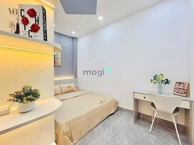 Bán Nhà Phạm Văn Hai, P5, Tân Bình, 3,1 Tỷ, Sổ Riêng, Đủ Tiện Ích