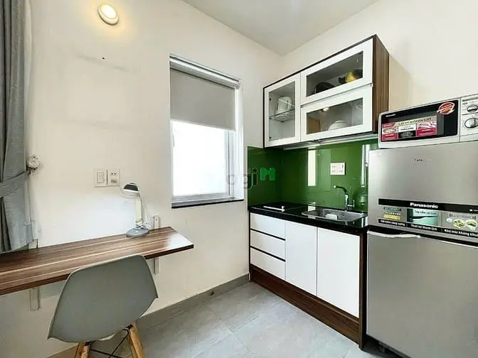 Căn Hộ Dịch Vụ Full Nội Thất Cửa Sổ Lớn Siêu Thoáng Mát Quận 1