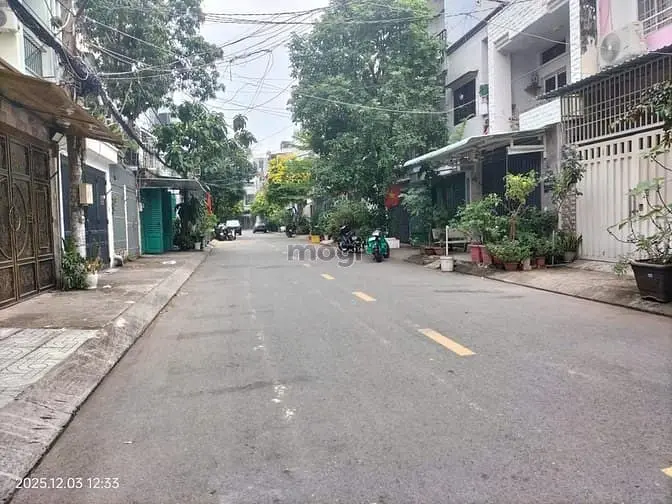 Gò Vấp, Lô Đất Đẹp Đường 10M Dương Quảng Hàm, P5 Dt 5X16M