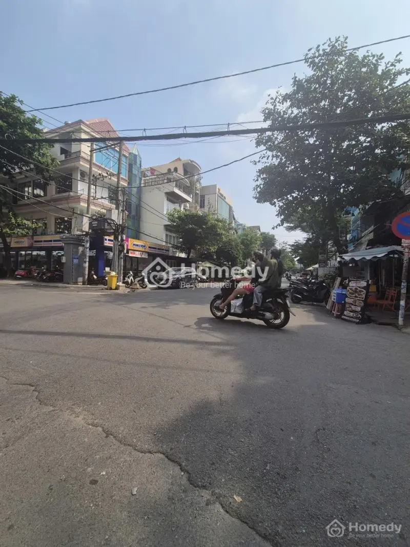 Căn Góc 2 Mặt Tiền – Khu D, Làng Đại Học, Bình Thạnh, Dt 8.4X20, 4 Tầng, Giá 58,8 Tỷ