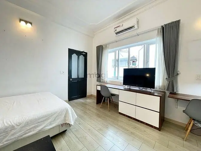Căn Hộ Dịch Vụ Full Nội Thất Cửa Sổ Lớn Siêu Thoáng Mát Quận 1