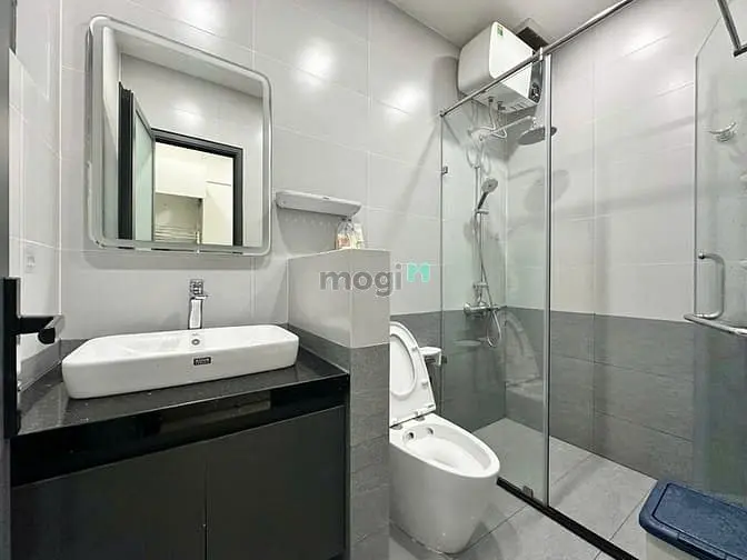 Cho Thuê Mặt Tiền 402 Huỳnh Văn Bánh, Pn