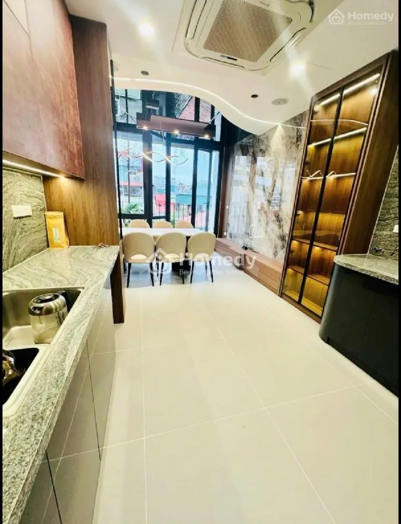 Nhà Đẹp Đại La 43M / Full Nội Thất/ Thang Máy/Lô Góc/ 20M Ra Ô Tô/