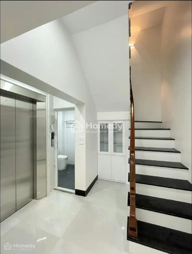 Bán Nhà Phân Lô, Lê Đại Hành 45 M, Full Nội Thất, Thang Máy,10M Ra Ô Tô, Giá Chào 14 Tỷ