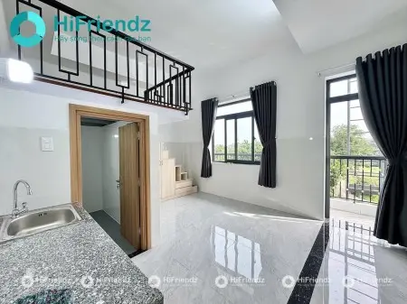 Duplex Mới Xây Siêu Bự - Ban Công - Full Nội Thất