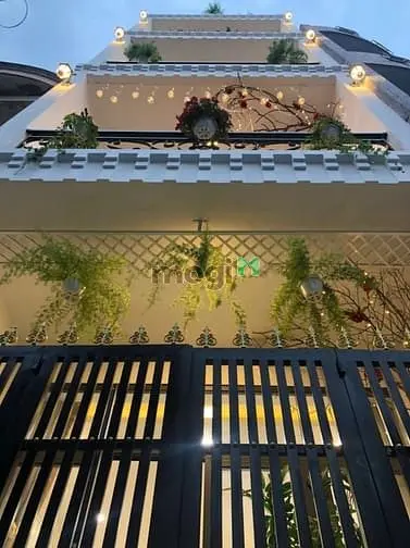 Bán Nhà Cực Đẹp Đất Thánh, P6, Tân Bình, 3,1 Tỷ, Sổ Riêng, Tiện Ích