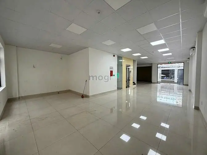 Nhà Nguyên Căn Gần Trần Não, Quận 2 (8X24M) 3 Tầng Thang Máy. Giá 80Tr