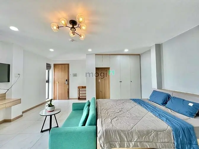 Căn Hộ Chung Cư Mini Studio Ban Công Thoáng Mát Gần Vòng Xoay Dân Chủ