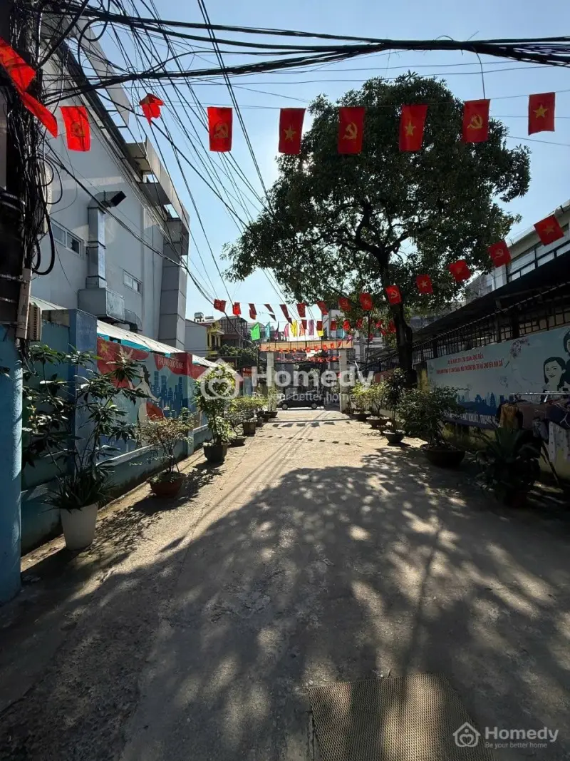 Bán Nhà Tại Ngõ 36 Phố Đức Giang Vị Trí Hiếm Có!