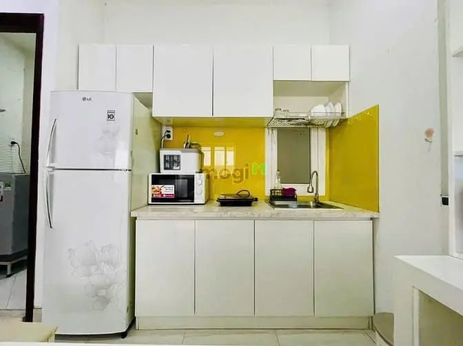 Studio Full Nội Thất Máy Giặt Riêng Cửa Sổ Lớn Gần Cầu Công Lý