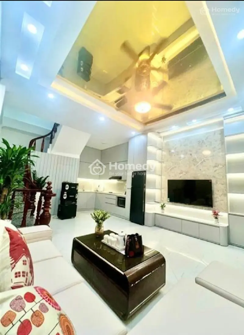 Nhà Đẹp Phân Lô / Tạ Quang Bửu 41M / Phân Lô/ Ô Tô Cách 15M C