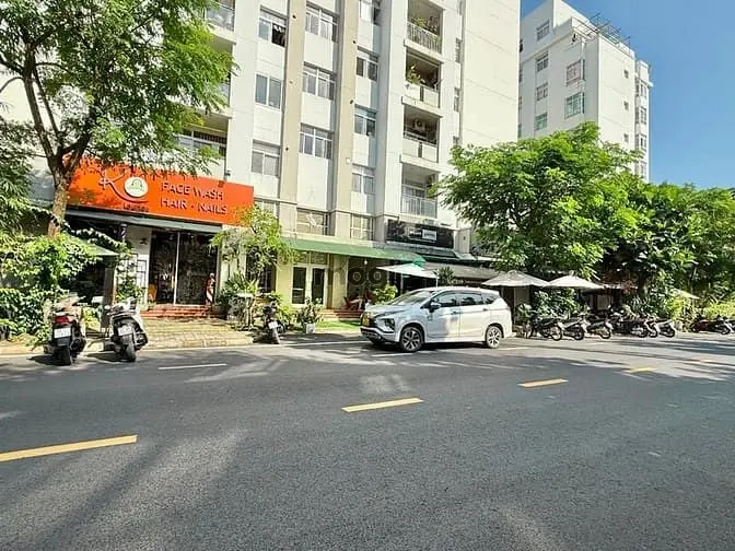 Sang Tiệm Spa Nail Tóc Ở Phú Mỹ Hưng Đầy Đủ Máy Móc Trang Thiết Bị