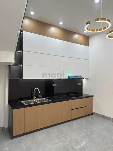 Cho Thuê Nhà Hhà Huy Giáp Thạnh Lộc Q12 Dt 4X14M 3Lầu 4Pn.5Wc Giá 15Tr