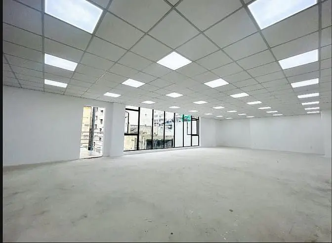 Tòa Nhà Mới 90% Cho Thuê Mặt Tiền Ngã Tư Âu Cơ Lạc Long Quân Tân Bìn