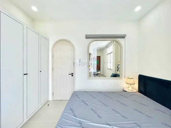 Căn Hộ Cao Cấp 1 Phòng Ngủ Ban Công Lớn View Thoáng Lầu Cao Mặt Tiền