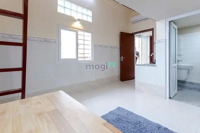 Cho Thuê Duplex Siêu Rộng - Ở Được 5 Người 5 Xe - Có Thang Máy