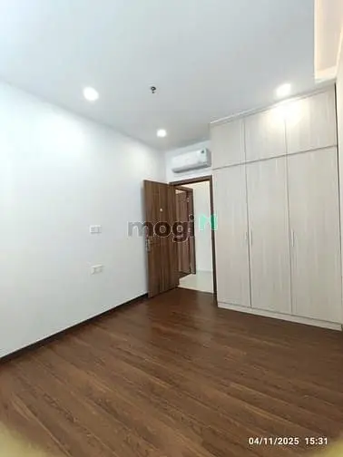Cho Thuê Căn Hộ Midtown Phú Mỹ Hưng, 91M2, 2Pn, Nội Thất Dính Tường
