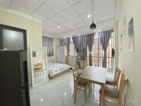Căn Hộ Studio Rộng Full Nội Thất Gần Landmark, Ngã Tư Hàng Xanh
