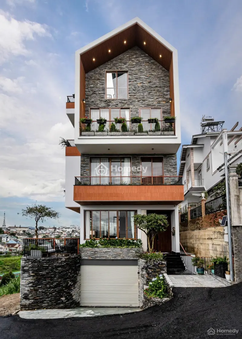 Bán Biệt Thự Đường Đống Đa, P Xuân Hương, Đl - Dt 201 M2 Giá 24Ty Tl