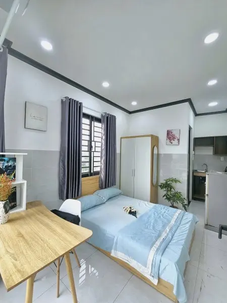 Cho Thuê Phòng Full Nội Thất Ban Công Lớn Nằm Ngay Trung Tâm Bình Thạnh Ở Ngay Ngã Tư Hàng Xanh