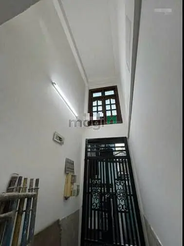 Nhà Cho Thuê: 660/1 Điện Biên Phủ Q10, (6X11M), 20Tr