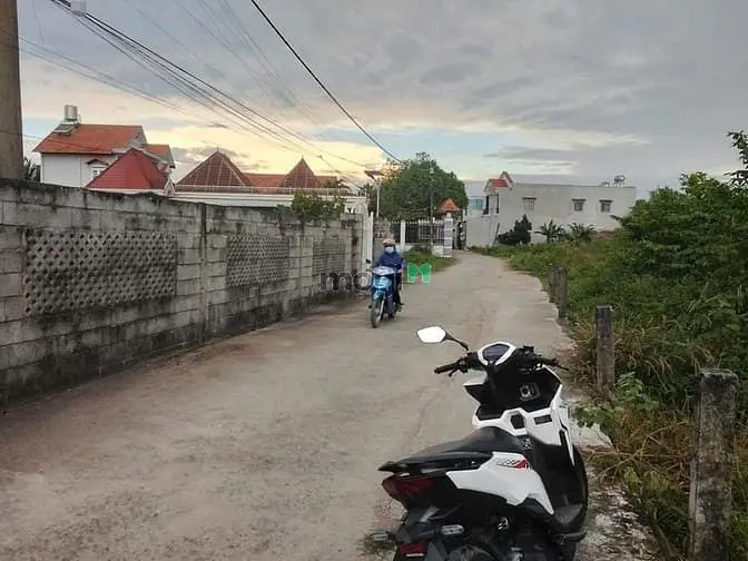 Bán Gấp Đất Nhà Vườn Thổ Nhơn Trạch, Giá Rẻ 3,9Tr/M, Oto,Shr Chính Chủ