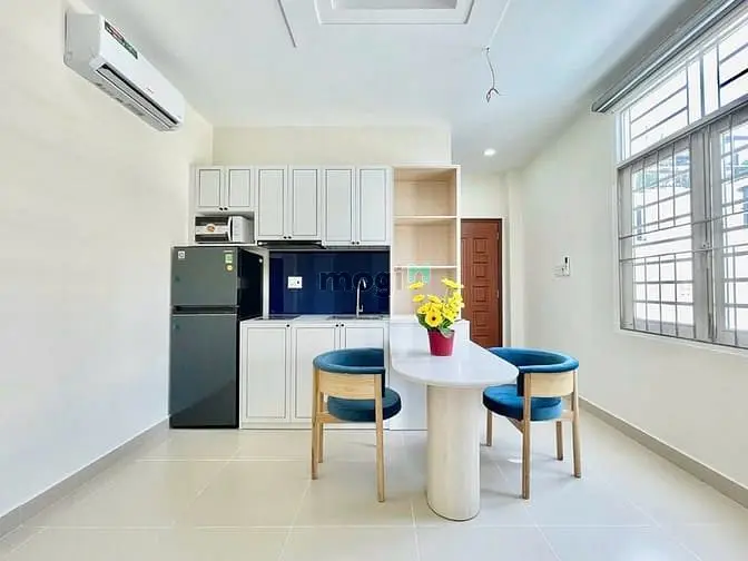 Căn Hộ Cao Cấp 1 Phòng Ngủ Ban Công Lớn View Thoáng Lầu Cao Mặt Tiền