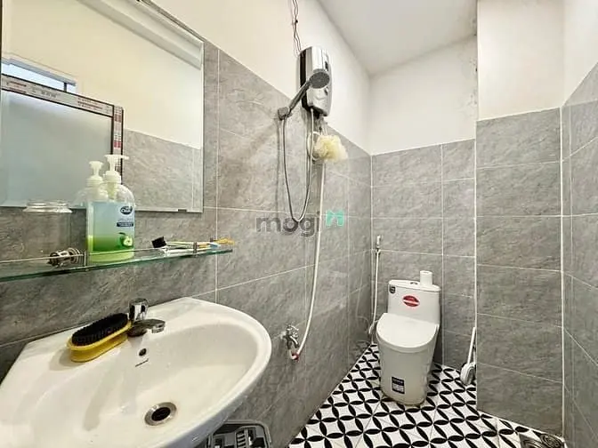 Chdv Đầy Đủ Tiện Nghi Có Ban Công Lê Văn Sỷ Gần Cầu Lê Văn Sỷ 5.9Tr